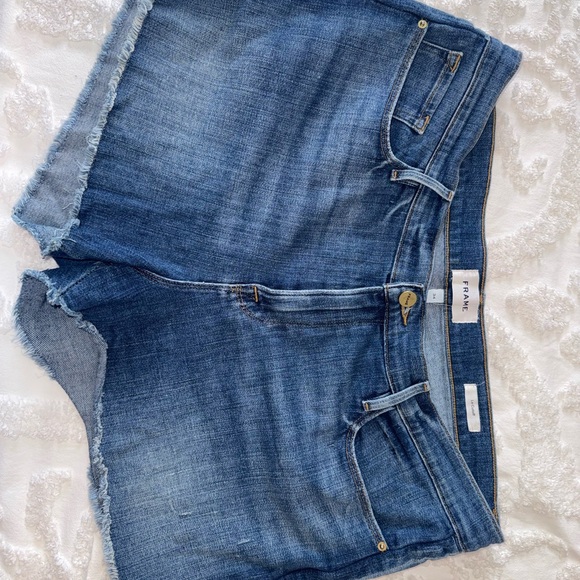 Frame Denim Women's Cutoff Jean Shorts with Unique Design on the sides - Picture 3 of 6